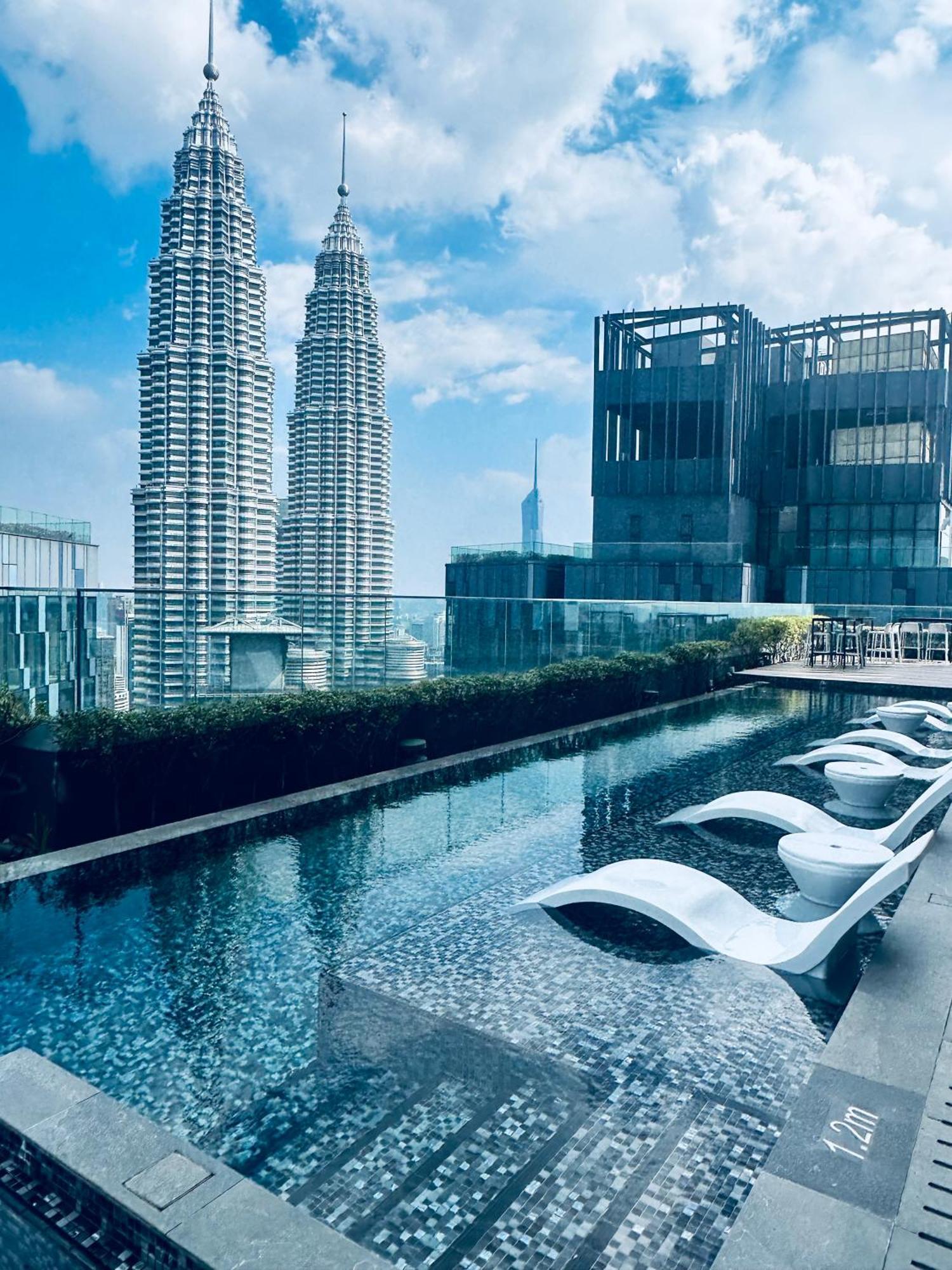 Star At Klcc By Eae Pangsapuri *